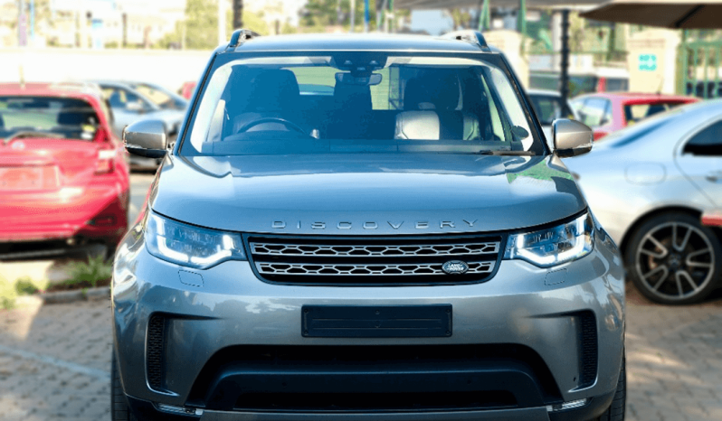 
								Land Rover Discovery 5 full									