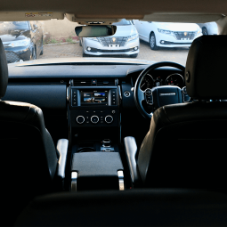
										Land Rover Discovery 5 full									