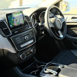
										Mercedes-Benz GLE350d 4-Matic full									
