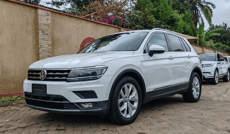 
								Volkswagen Tiguan full									