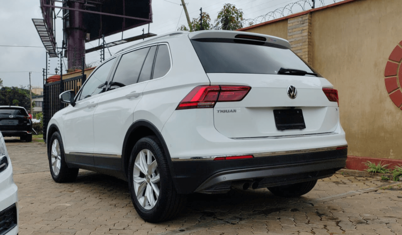 
								Volkswagen Tiguan full									