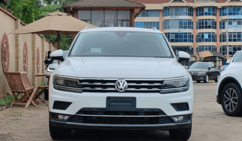 
								Volkswagen Tiguan full									