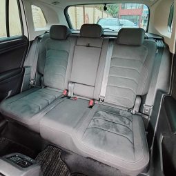
										Volkswagen Tiguan full									