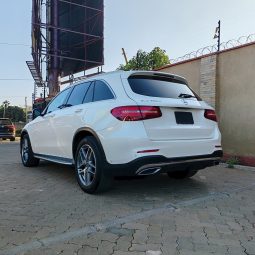 
										Mercedes-Benz GLC220D-4Matic AMG full									