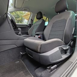 
										Volkswagen Golf full									