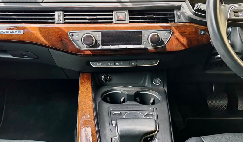 
								Audi A4 Quattro full									