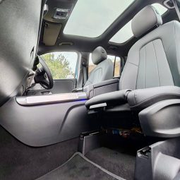 
										Mercedes Benz GLB250 4MATIC full									