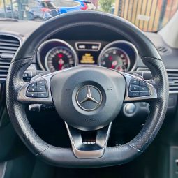 
										Mercedes Benz GLE350d AMG 4MATIC full									