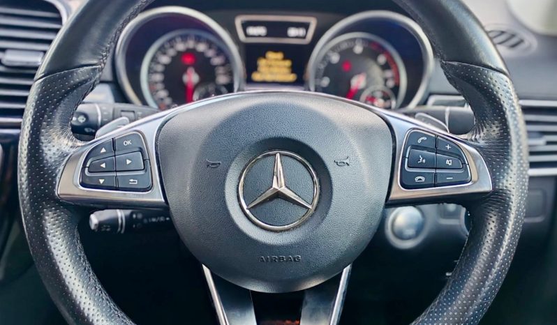 
								Mercedes Benz GLE350d AMG 4MATIC full									