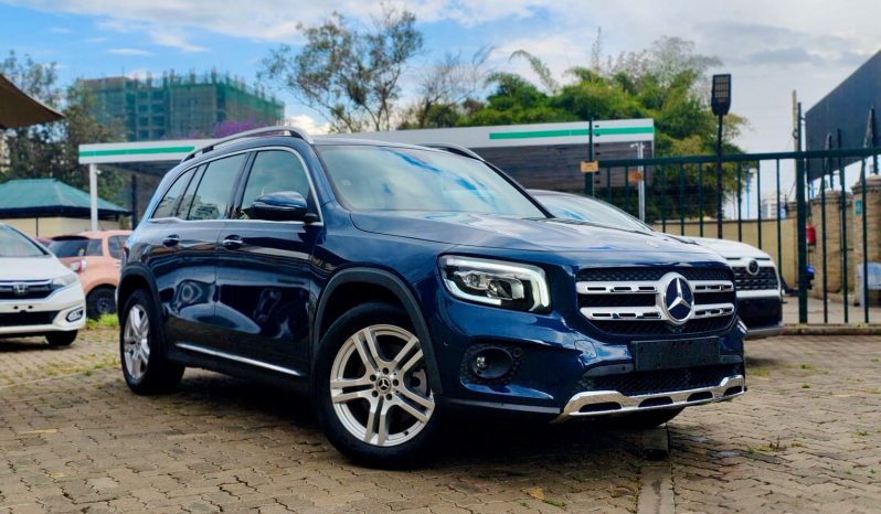 
								Mercedes Benz GLB250 4MATIC full									