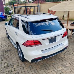 
										Mercedes Benz GLE350d AMG 4MATIC full									